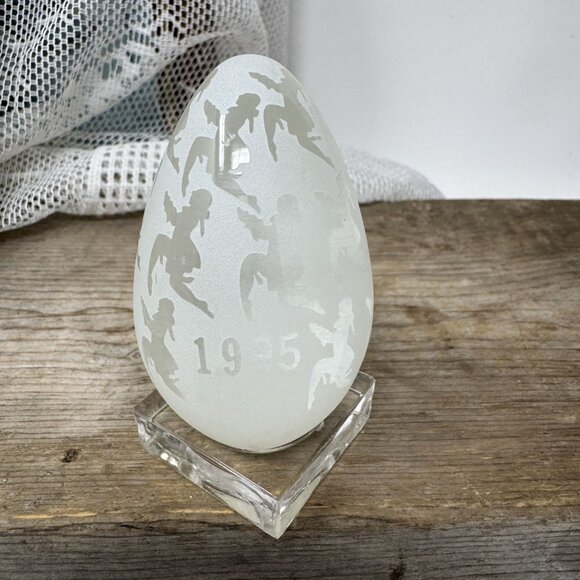 Frosted Art Glass Egg Paperweight 1995 Pilgrim's Egg Collection - Picture 4 of 7